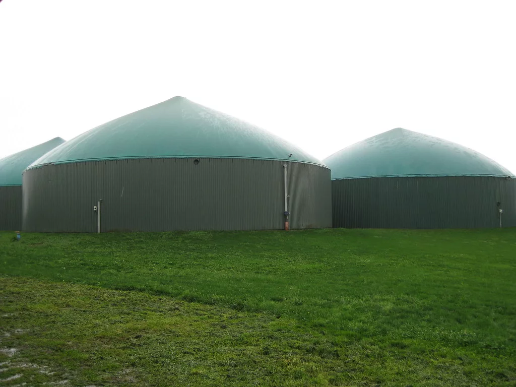 Anaerobic digestion plant